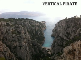 Vue sur la calanque d'En Vau durant l'approche
