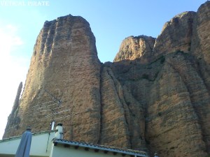 El Mallo Pison et à sa gauche, el Mallo Puro