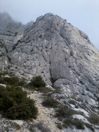 Vertical Pirate sainte victoire Gartz'arts entonnoir