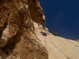 Avant le crux, une belle fissure...