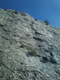Départ dans le superbe mur des Deux Aiguilles