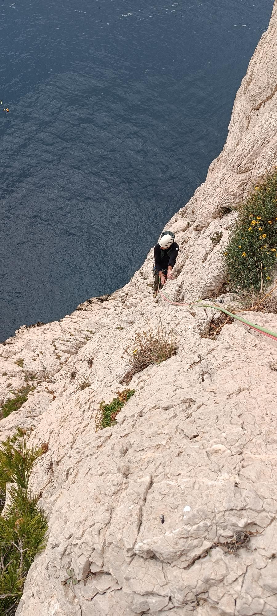 escalade pieds dans le pas sormiou rompe cuou